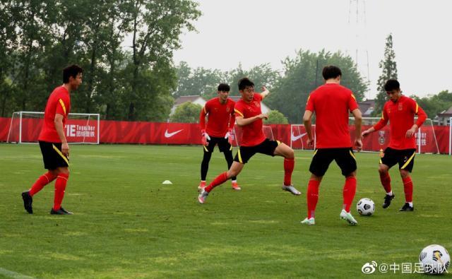 百家乐下载-国足备战训练进入“快车道” 李铁已心中有谱